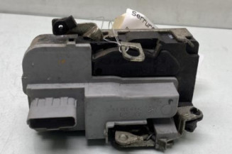 Serrure avant gauche PEUGEOT 206+