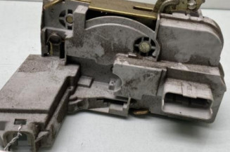 Serrure avant droit PEUGEOT 307