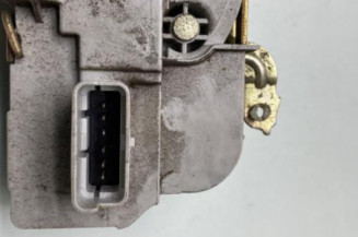 Serrure avant droit PEUGEOT 307