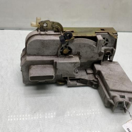 Serrure avant gauche PEUGEOT 307