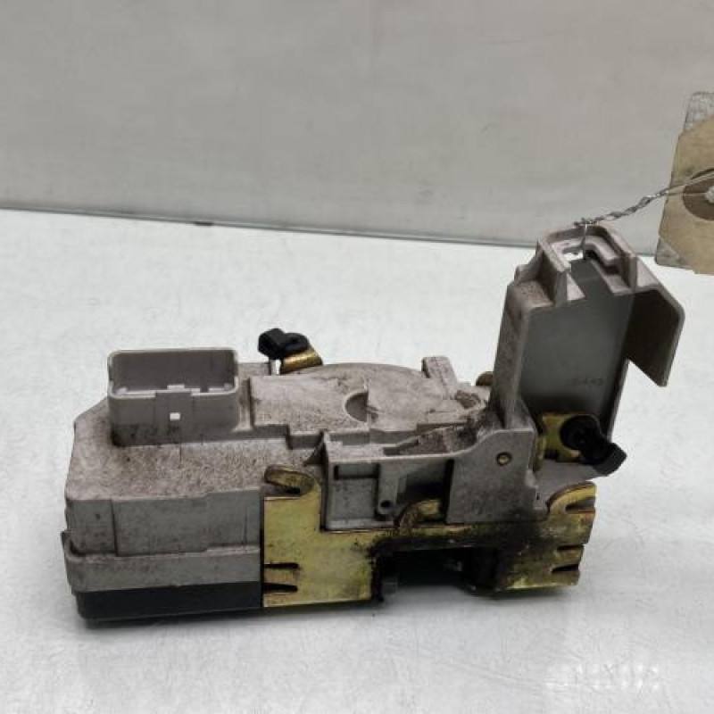 Serrure avant gauche PEUGEOT 307 Photo n°4