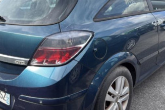 Pretensionneur de ceinture avant gauche OPEL ASTRA H