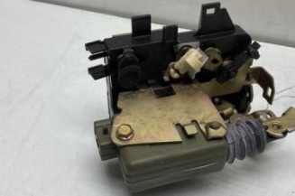 Serrure avant droit RENAULT MEGANE 1