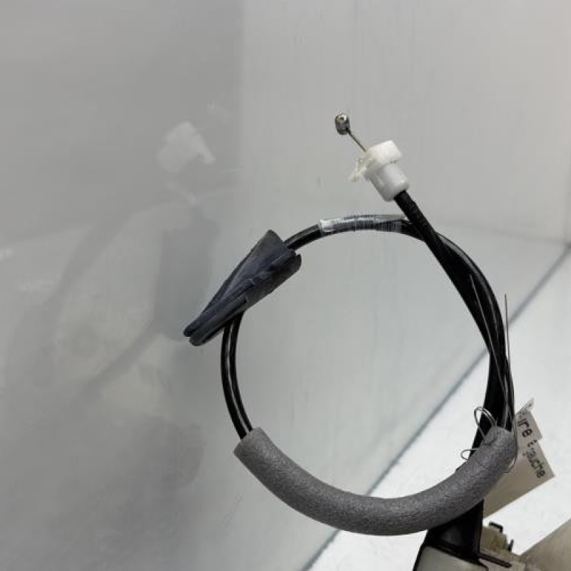 Serrure avant gauche PEUGEOT 208 1 Photo n°3