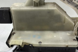 Serrure avant gauche PEUGEOT 208 1