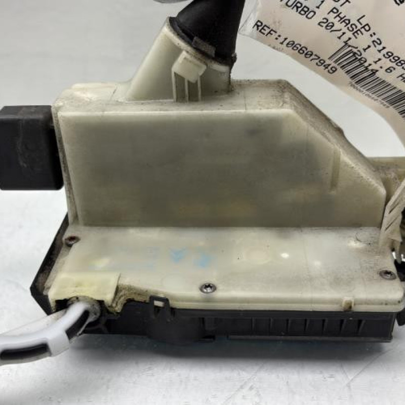 Serrure avant gauche PEUGEOT 208 1 Photo n°4