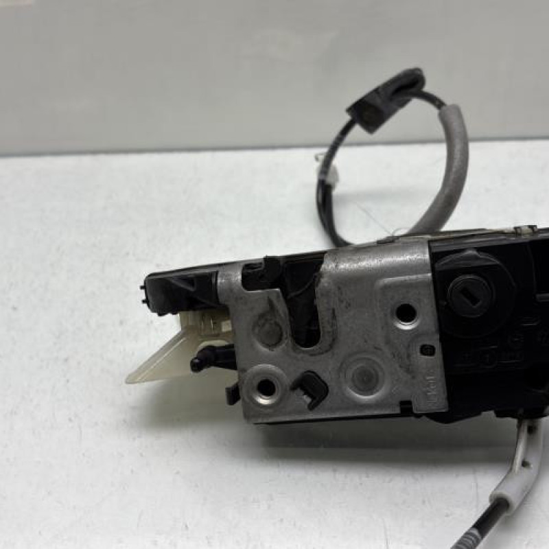 Serrure avant gauche PEUGEOT 208 1 Photo n°7