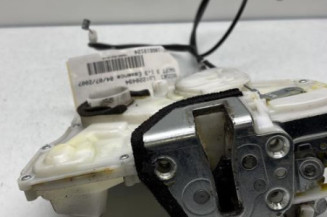 Serrure avant gauche SUZUKI SWIFT 3