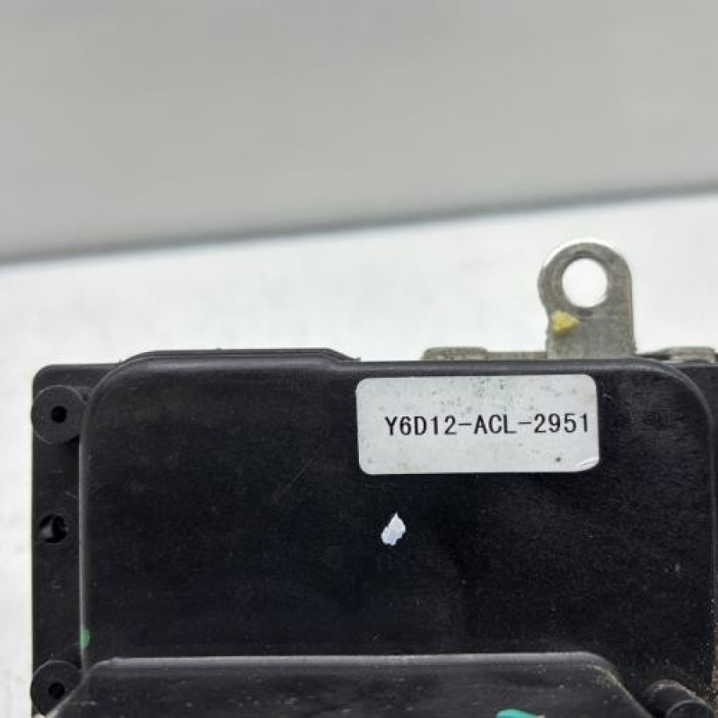 Serrure avant droit FORD FIESTA 5 Photo n°3