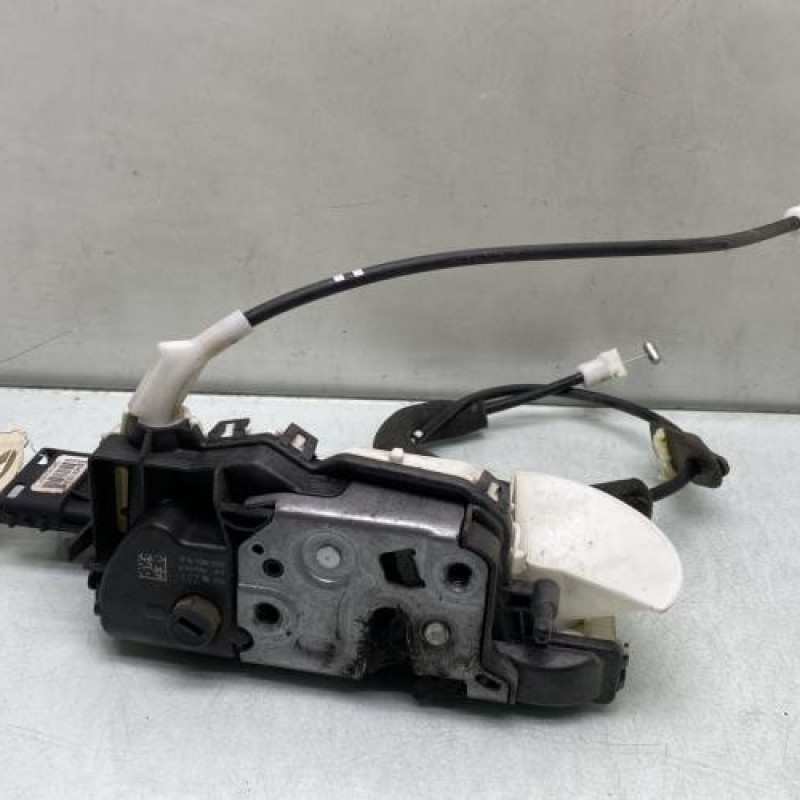 Serrure avant gauche PEUGEOT 3008 1 Photo n°1