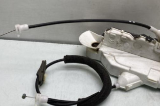 Serrure avant gauche PEUGEOT 3008 1