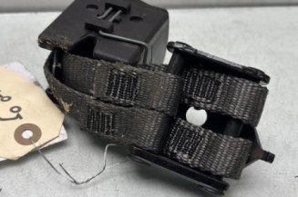 Attache ceinture arriere droit RENAULT CLIO 2