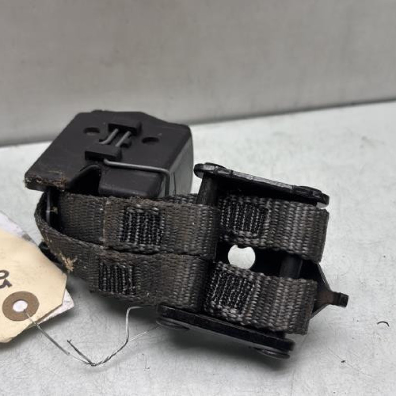 Attache ceinture arriere droit RENAULT CLIO 2 Photo n°5