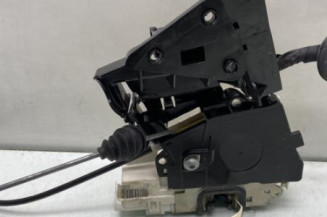 Serrure avant gauche MERCEDES CLASSE R 251