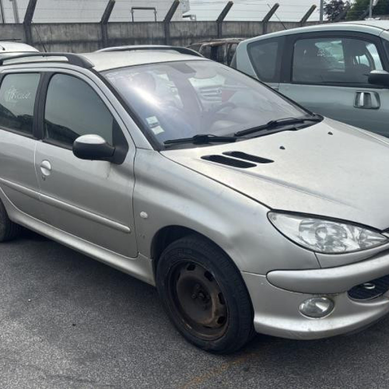 Charniere de capot PEUGEOT 206 Photo n°5