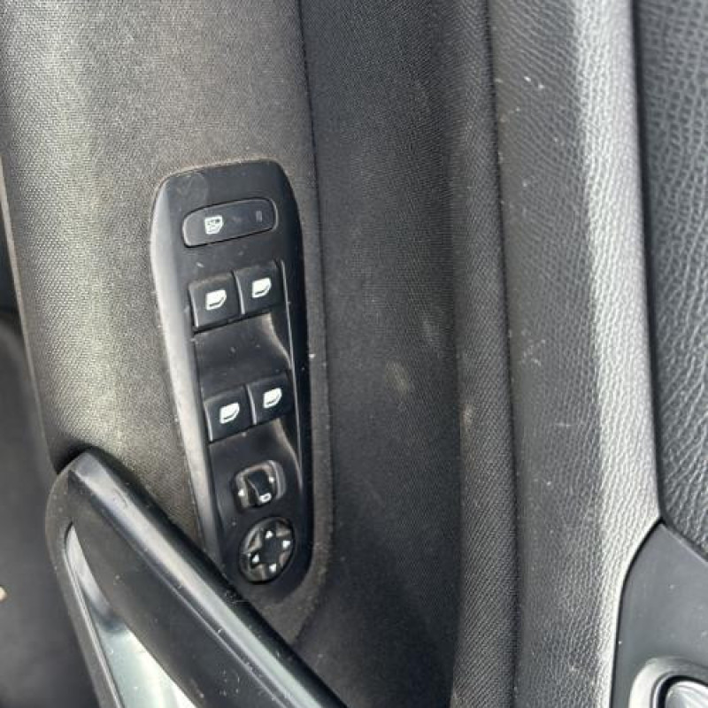 Ceinture arriere gauche PEUGEOT 308 2 Photo n°16