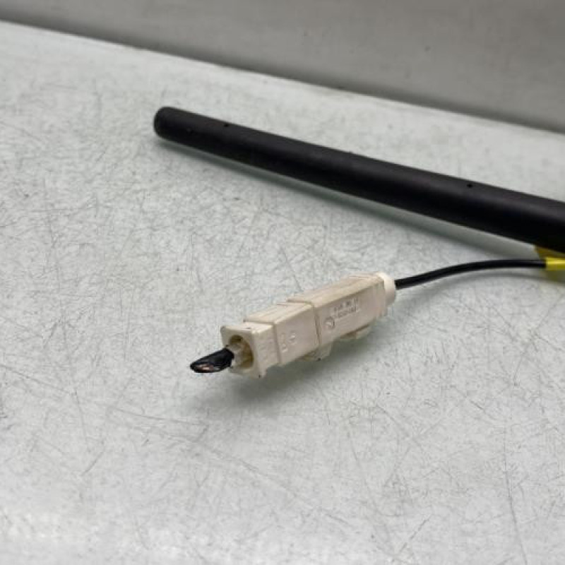 Antenne OPEL VIVARO 3 Photo n°3