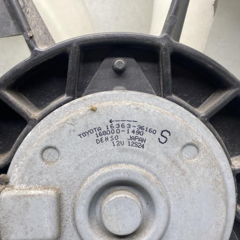 Moto ventilateur radiateur TOYOTA PRIUS 4 Photo n°3