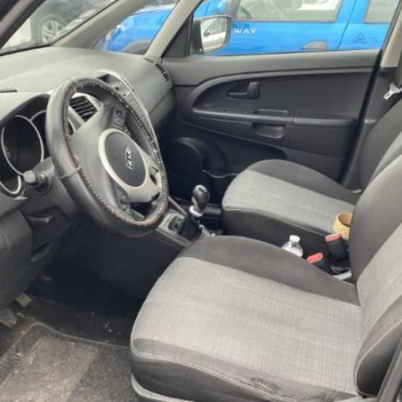 Face avant KIA VENGA Photo n°13