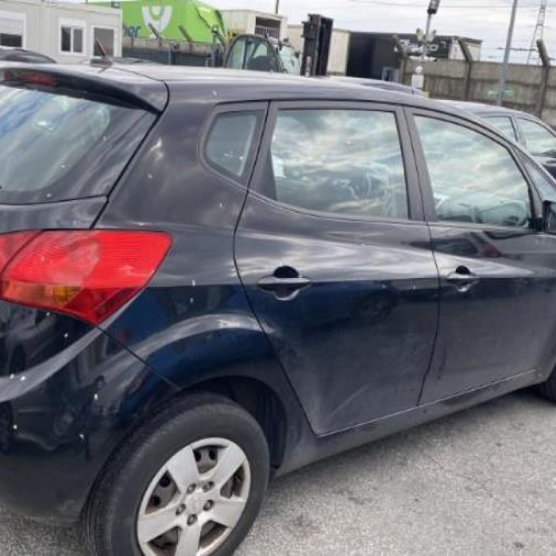 Face avant KIA VENGA Photo n°16