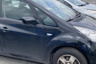 Face avant KIA VENGA