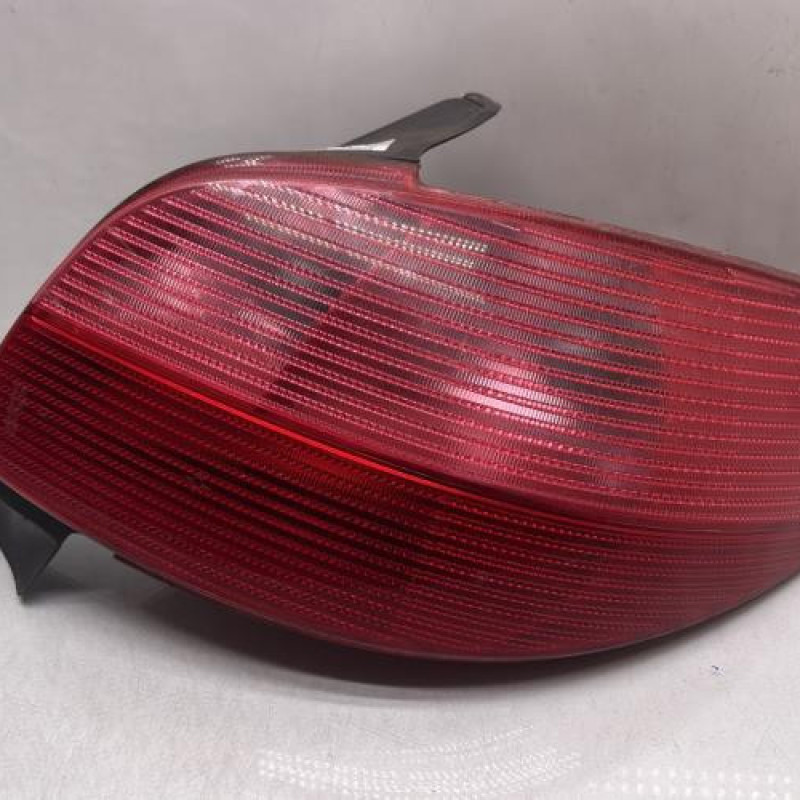 Feu arriere principal droit (feux) PEUGEOT 206 Photo n°1