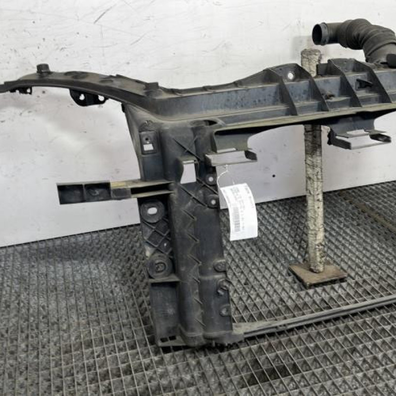 Face avant FORD FIESTA 5 Photo n°2