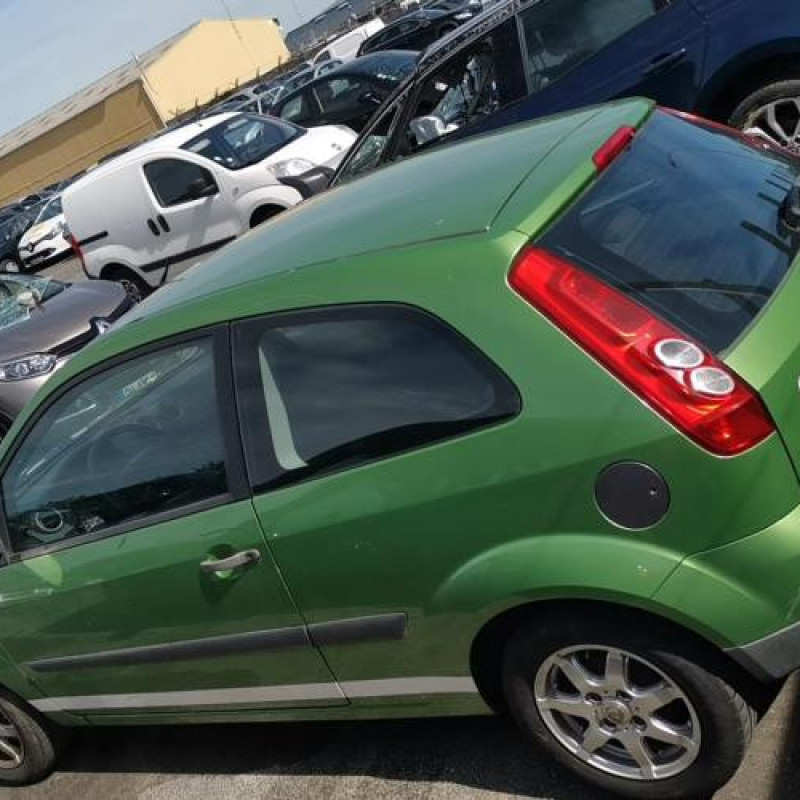 Face avant FORD FIESTA 5 Photo n°12