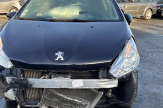 Ecran GPS PEUGEOT 208 1