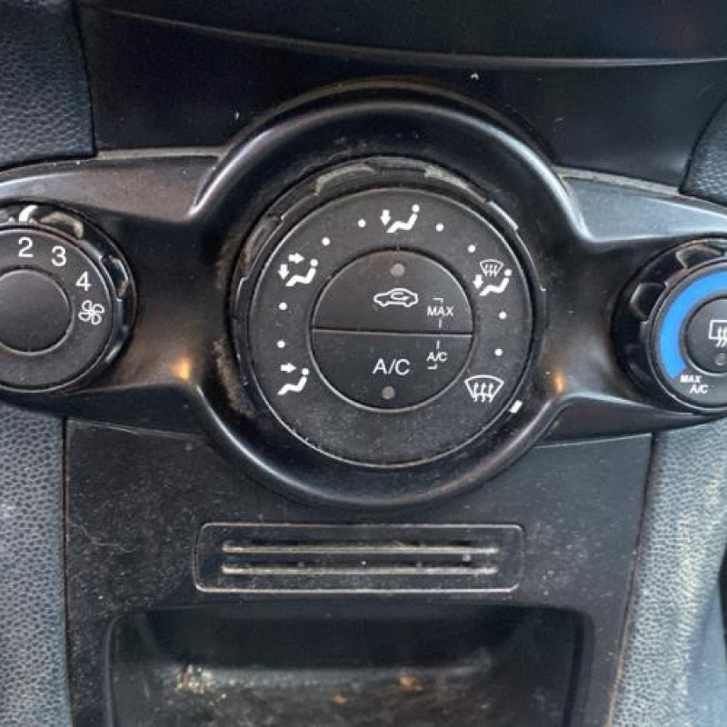 Moto ventilateur radiateur FORD FIESTA 6 Photo n°16