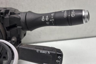 Com (Bloc Contacteur Tournant+Commodo Essuie Glace+Commodo Phare) RENAULT CLIO 5