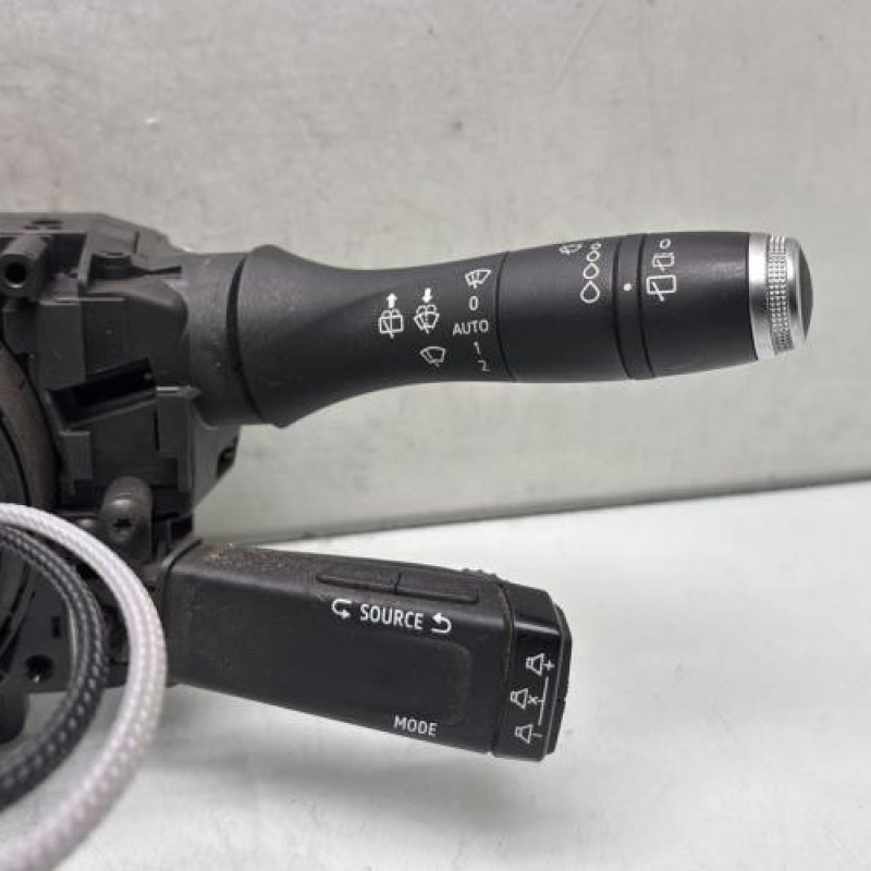 Com (Bloc Contacteur Tournant+Commodo Essuie Glace+Commodo Phare) RENAULT CLIO 5 Photo n°3