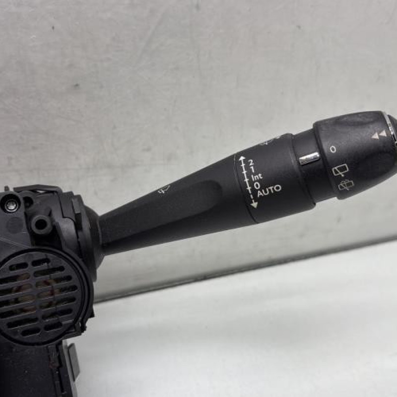 Com (Bloc Contacteur Tournant+Commodo Essuie Glace+Commodo Phare) CITROEN C4 2 Photo n°3