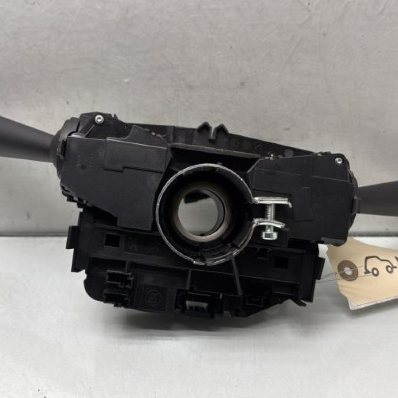 Com (Bloc Contacteur Tournant+Commodo Essuie Glace+Commodo Phare) CITROEN C4 2 Photo n°4