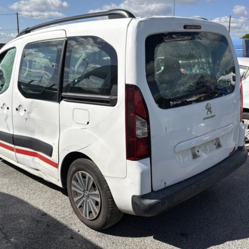 Custode arriere gauche PEUGEOT PARTNER 2 Photo n°8