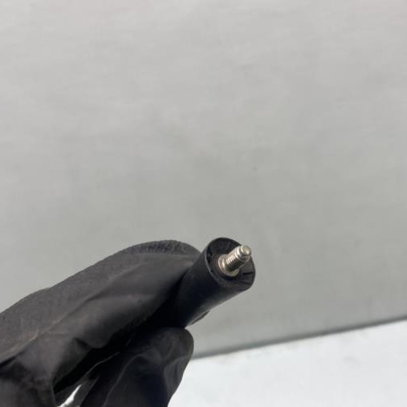 Antenne PEUGEOT 208 1 Photo n°2