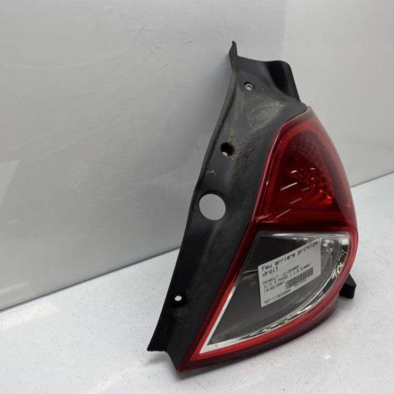 Feu arriere principal droit (feux) RENAULT CLIO 3 Photo n°3