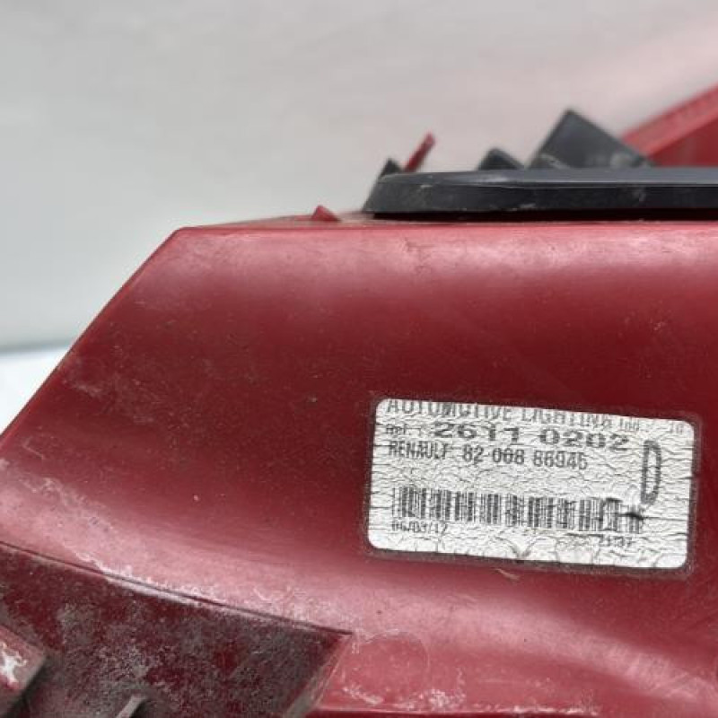 Feu arriere principal droit (feux) RENAULT CLIO 3 Photo n°6
