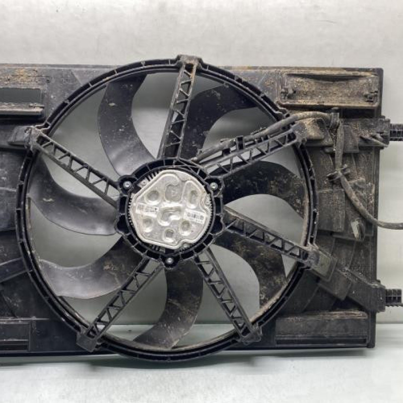 Moto ventilateur radiateur VOLKSWAGEN TOURAN 3 Photo n°3