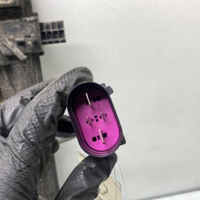 Moto ventilateur radiateur VOLKSWAGEN TOURAN 3 Photo n°4