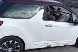 Custode arriere droit CITROEN DS3