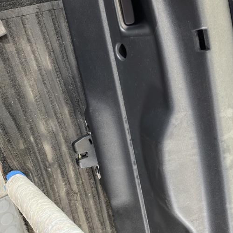 Malle/Hayon arriere CITROEN DS3 Photo n°11