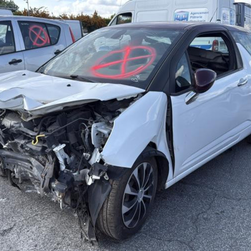 Malle/Hayon arriere CITROEN DS3 Photo n°13