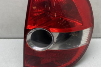 Feu arriere principal droit (feux) VOLKSWAGEN FOX Photo n°1