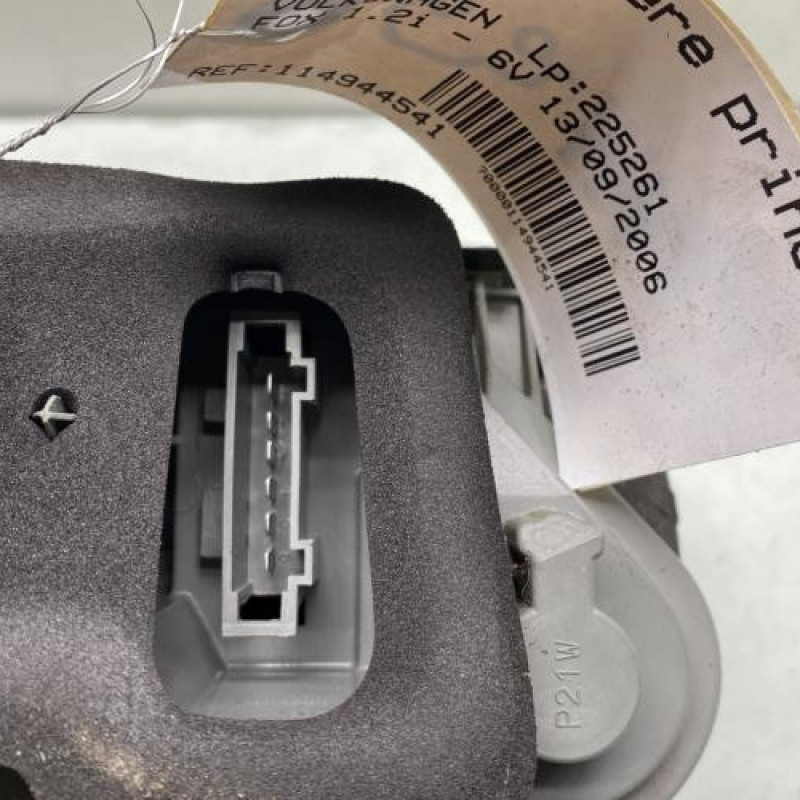 Feu arriere principal droit (feux) VOLKSWAGEN FOX Photo n°3