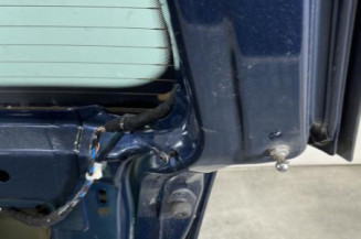 Malle/Hayon arriere OPEL ZAFIRA B