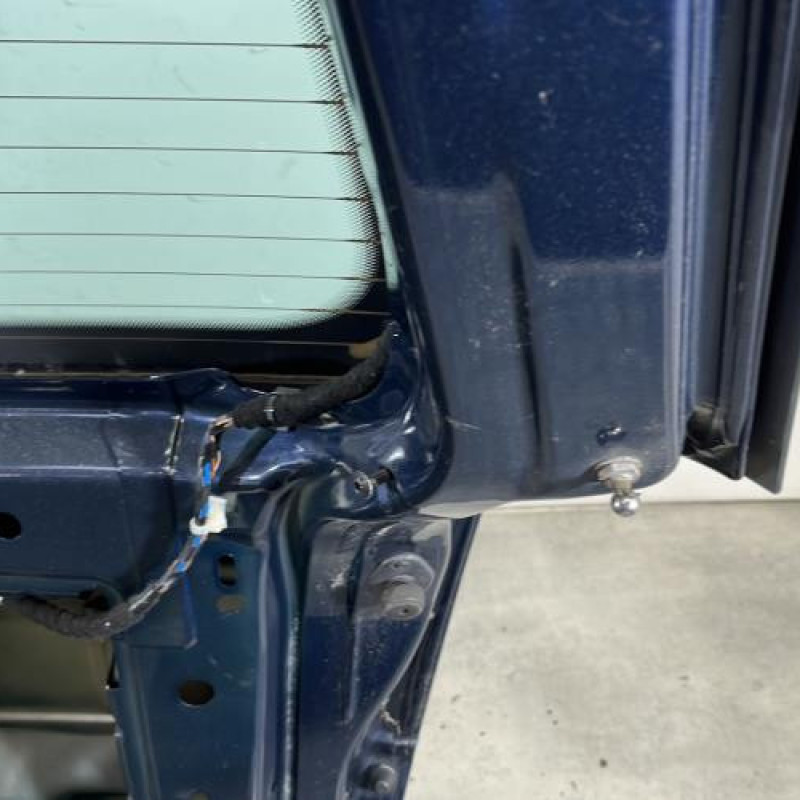 Malle/Hayon arriere OPEL ZAFIRA B Photo n°10