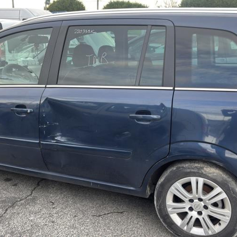Malle/Hayon arriere OPEL ZAFIRA B Photo n°20