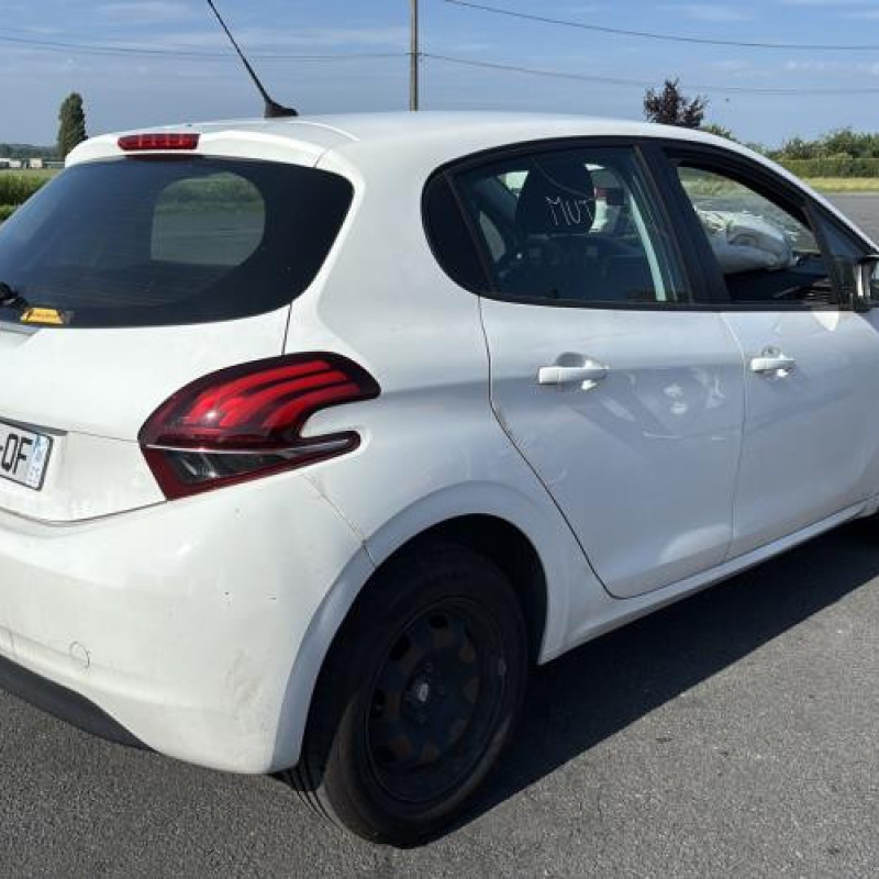 Ecran GPS PEUGEOT 208 1 Photo n°11