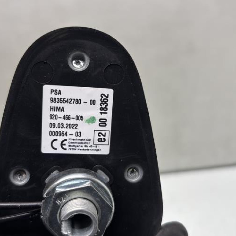 Antenne PEUGEOT 208 2 Photo n°4